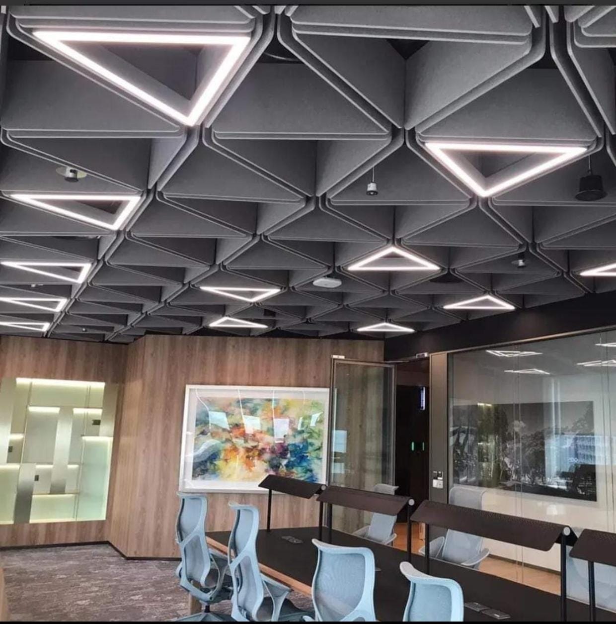 Linear Custom Triangle Push Dim